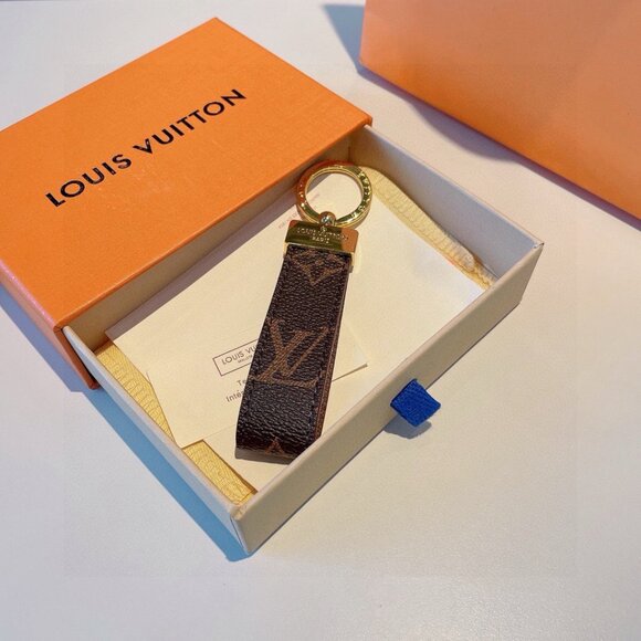 Louis Vuitton Key Chain - Picture 1 of 4